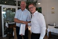 Neumitglied Hendrik Heese wird aufgenommen
